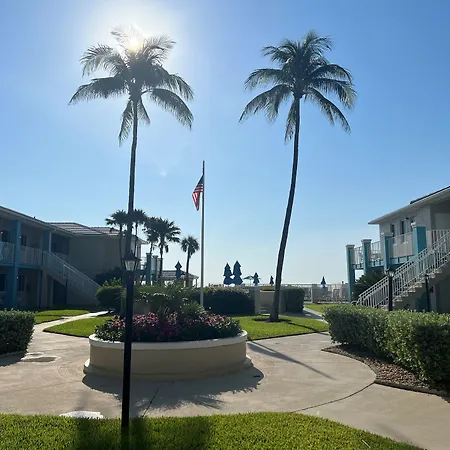 Gulfstream Manor-3