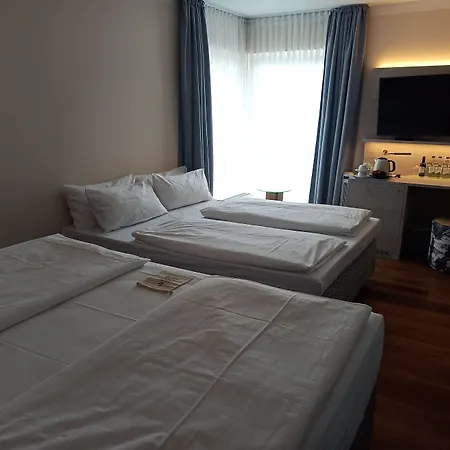 Safranberg Hotel & Sauna-2