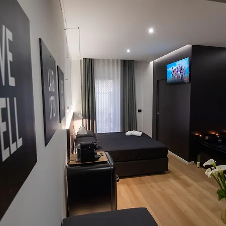 Contemporaneamente 147 - Modern & Comfort Rooms-3