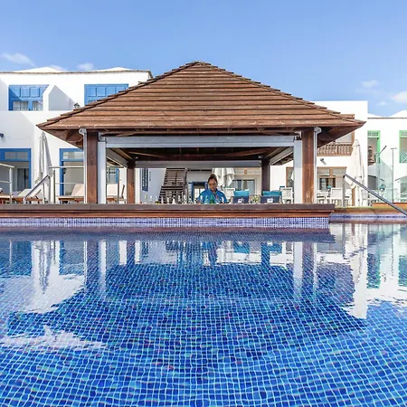 Hotel Livvo Volcan Lanzarote-2
