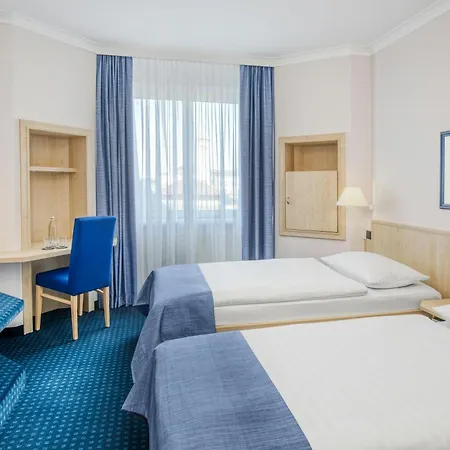 Hotel Erfurt City Center By Leonardo Hotels-3
