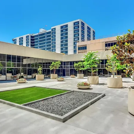 Hilton Los Angeles Airport-2