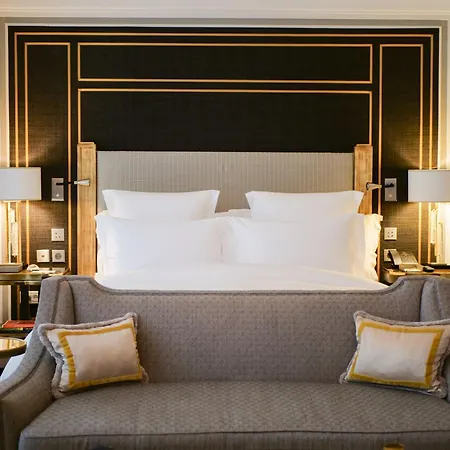 Hotel De Crillon-3