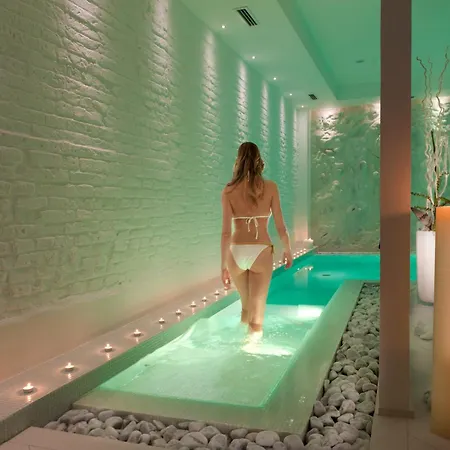 Hotel Regina Elena 57&Oro Bianco SPA-3