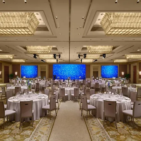 Conrad Singapore Marina Bay-2