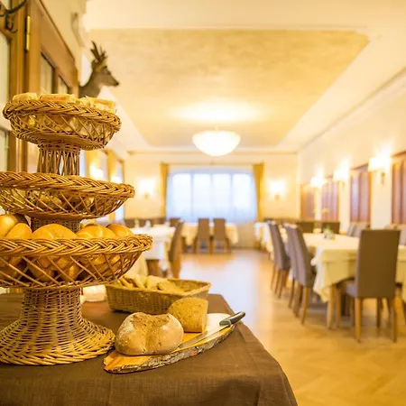 Hotel Weisses Lamm-2