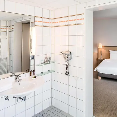 Novotel Berlin Mitte-3
