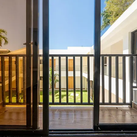 Tropical Casa Laguna-2