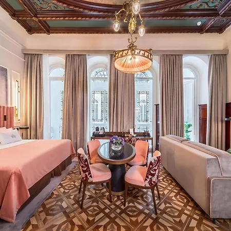 Palacio Gran Vía, a Royal Hideaway Hotel-2