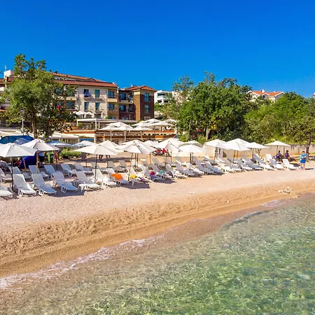 Blue Waves Resort-3