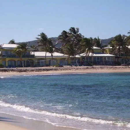 Hibiscus Beach Resort-2