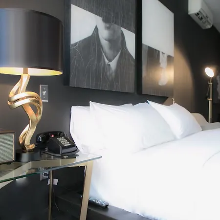 Tuck Hotel-2