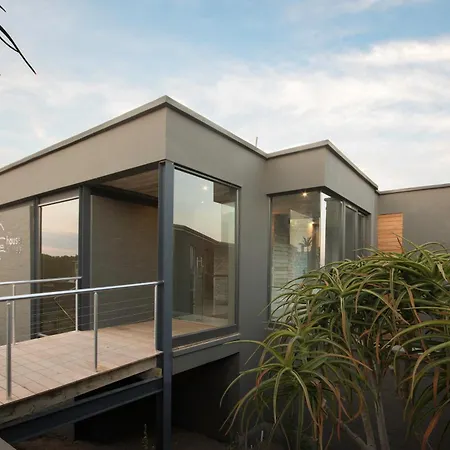 The House Quarters-2