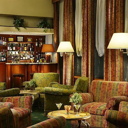 Hotel Commodore-2