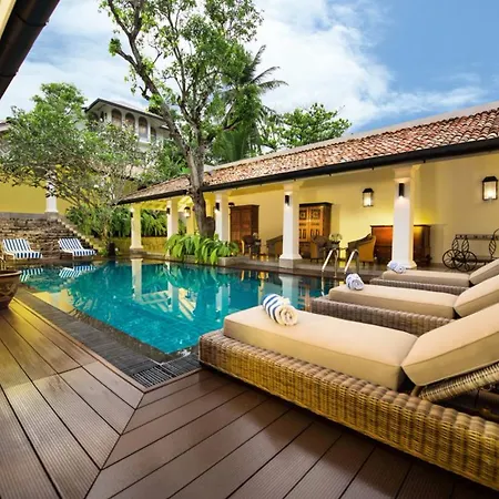 D Pavilion Boutique Hotel-3