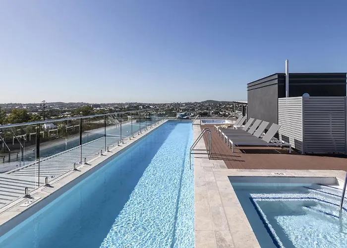 4 star hotel: Oaks Brisbane Woolloongabba Suites