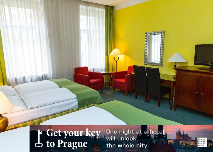 Beach hotel: Abe Hotel