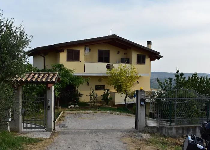 Hotel Ping Pong: La Villa In Campagna