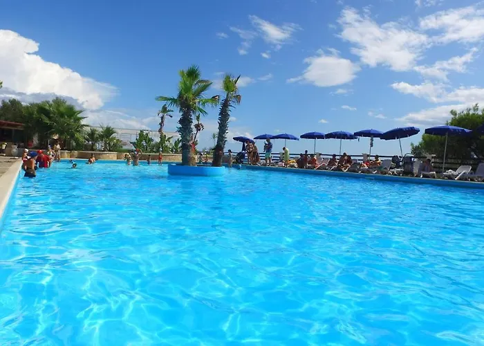 Hôtel pour familles: Villaggio Santo Stefano