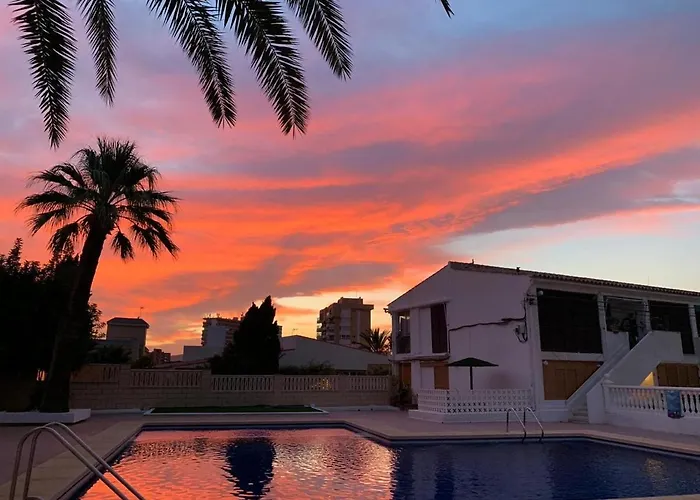 Ostello: Amor De Helene