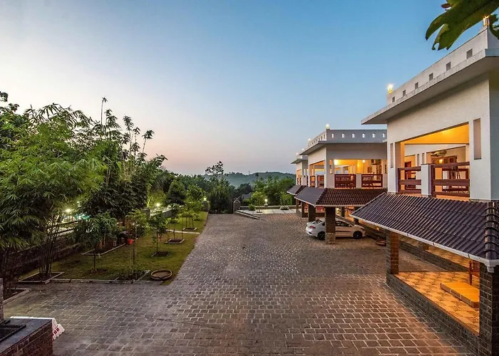 Stayvista At Springhills & Ayurvedic Spa