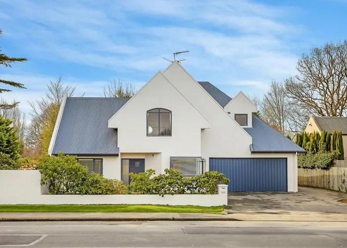 Christchurch Airport House