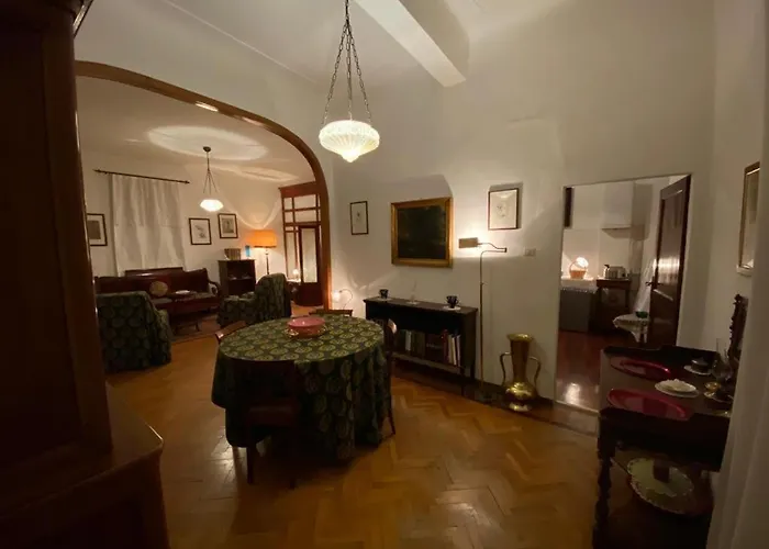 Le Case Cavallini Sgarbi di Rina Cavallini