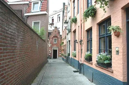 Hotel near College: Hotel Leopold