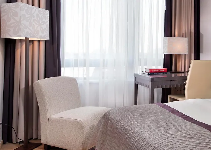 Hotel with view: City Hotel Hamburg Mitte