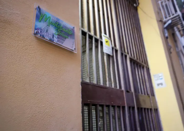 Hotel con vista: Montesanto Station