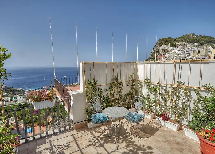 Albergo centrale: Malafemmena Guest House