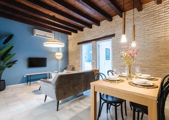 Suites Triana Sevilla Apartments