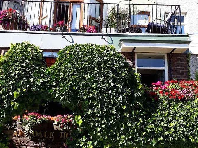 Hotel with view: The Lonsdale