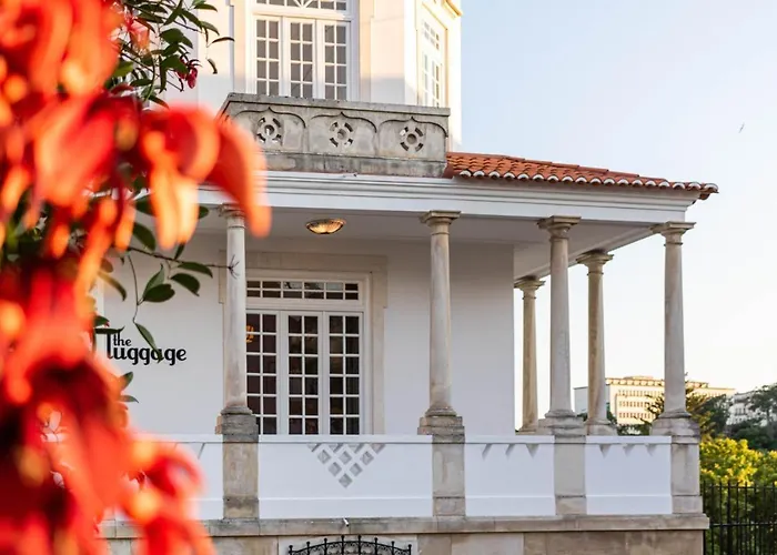 Family Hotel: The Luggage