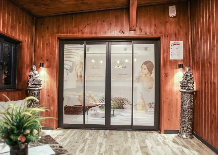 The Life Hotel & Spa