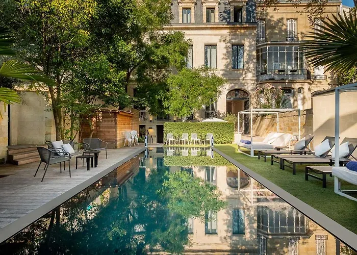 Hotel Jacuzzi: Le Palais Gallien Hotel & Spa