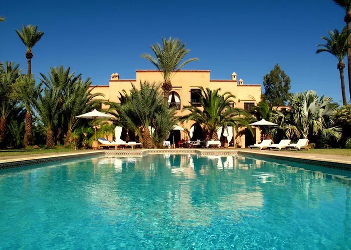 Hôtel Ping Pong: Villa Le Perroquet Bleu