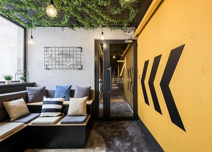 7 Rooms Suites