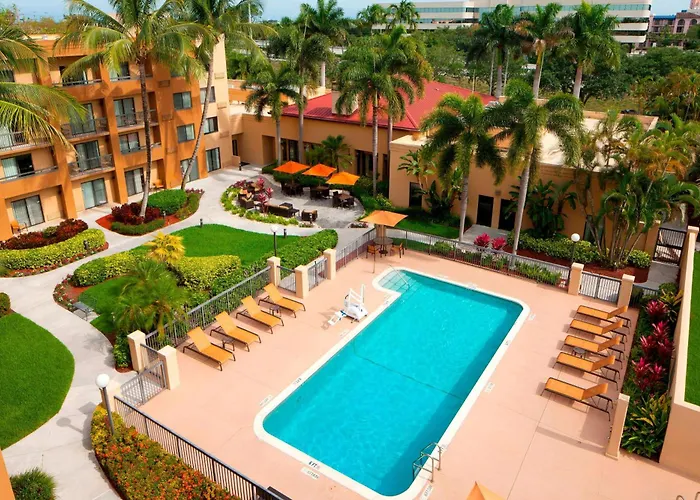 Boutique hotel only: Sonesta Select Boca Raton Town Center