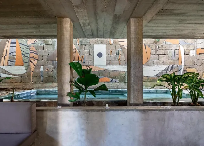 Central hotel: Aora San Pancho