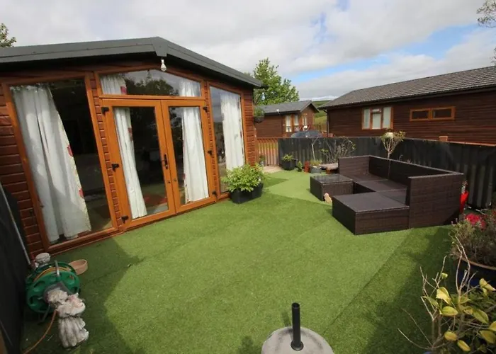 Cabin: Brambles Holiday Lodges