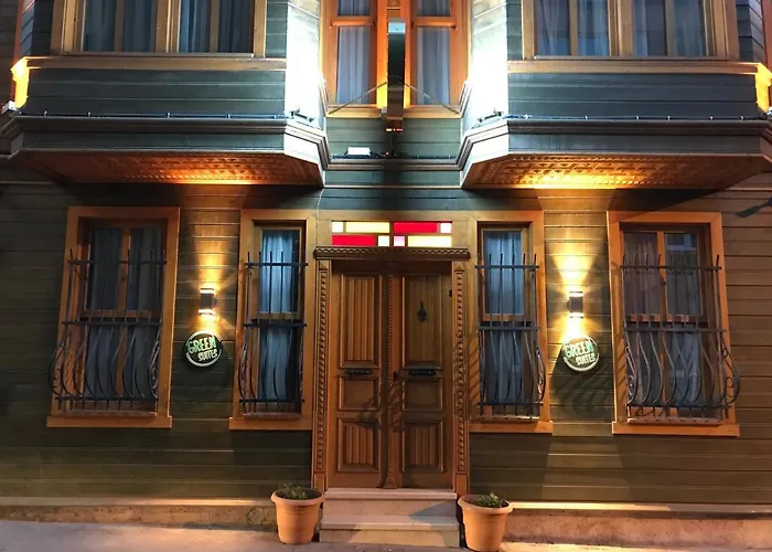  Green Mansion