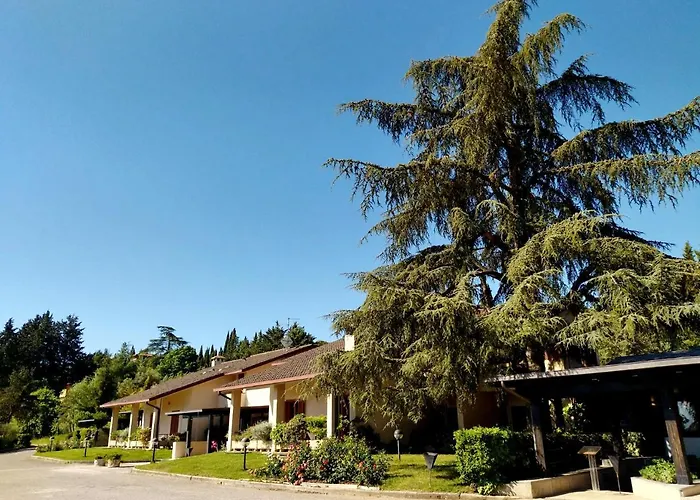 Montebello Park Hotel