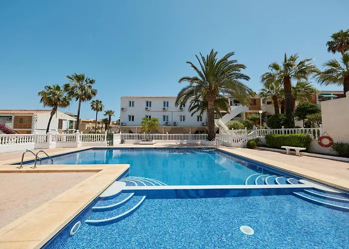 Ostello: Amor De Helene