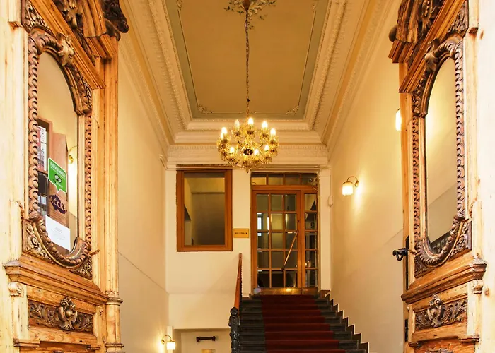 3 sterren hotel: Novomestsky Hotel