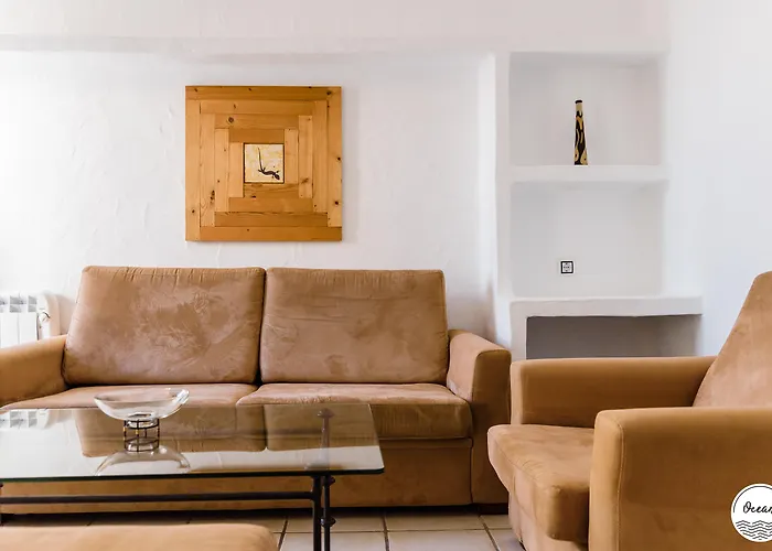 Kamezi Boutique Hotel s