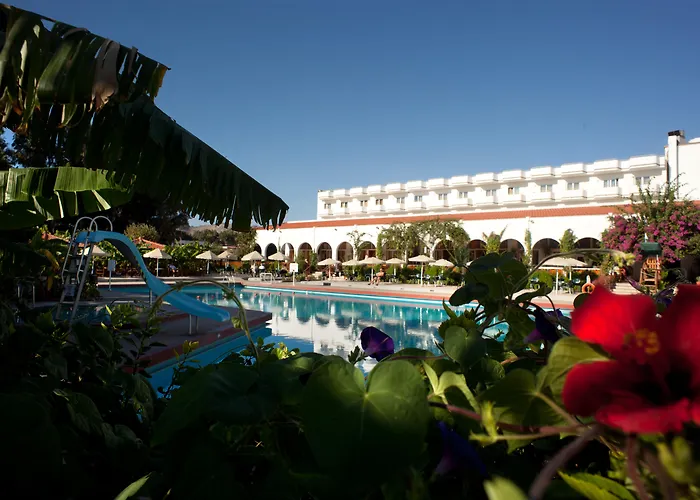 Hôtel 4 étoiles: Irene Palace Beach Resort