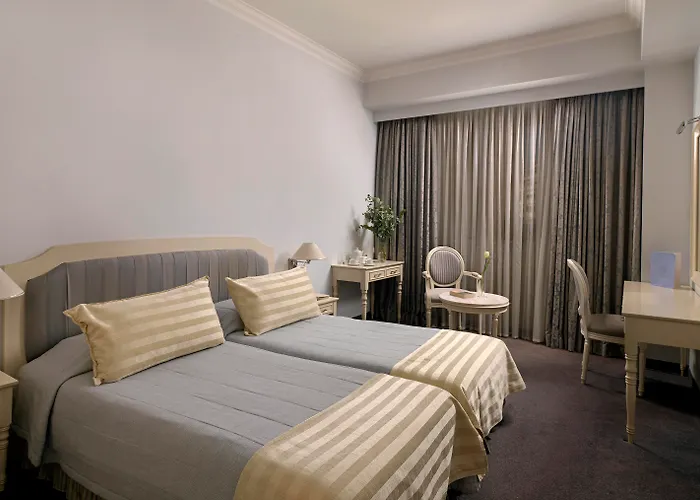 Airotel Stratos Vassilikos Hotel