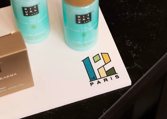 Hotel: Le 12 Hotel