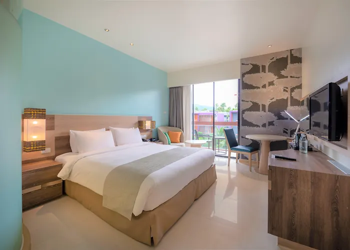 5 star hotels Holiday Inn Express Phuket Patong Beach Central By Ihg